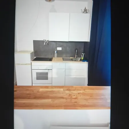 Holiday home Pavillon En Entier Agreable Couple, Antony