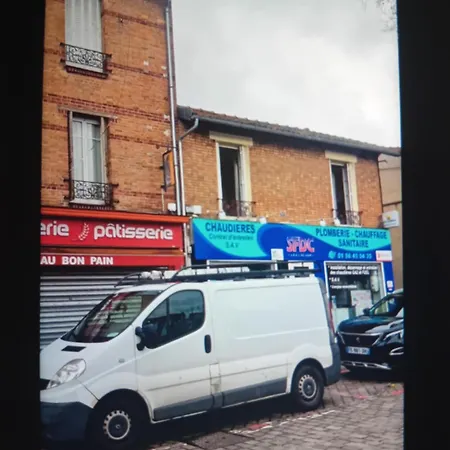 Pavillon En Entier Agreable Couple,